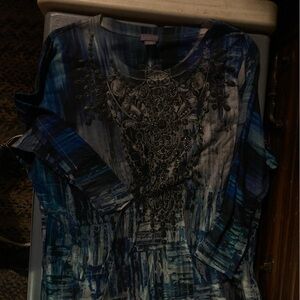 🌸Laura Scott Artistic Blue and Black Shirt